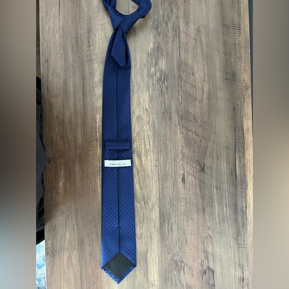 Perry Ellis Blue Tie Elegant Silk Accessory - Picture 3 of 3